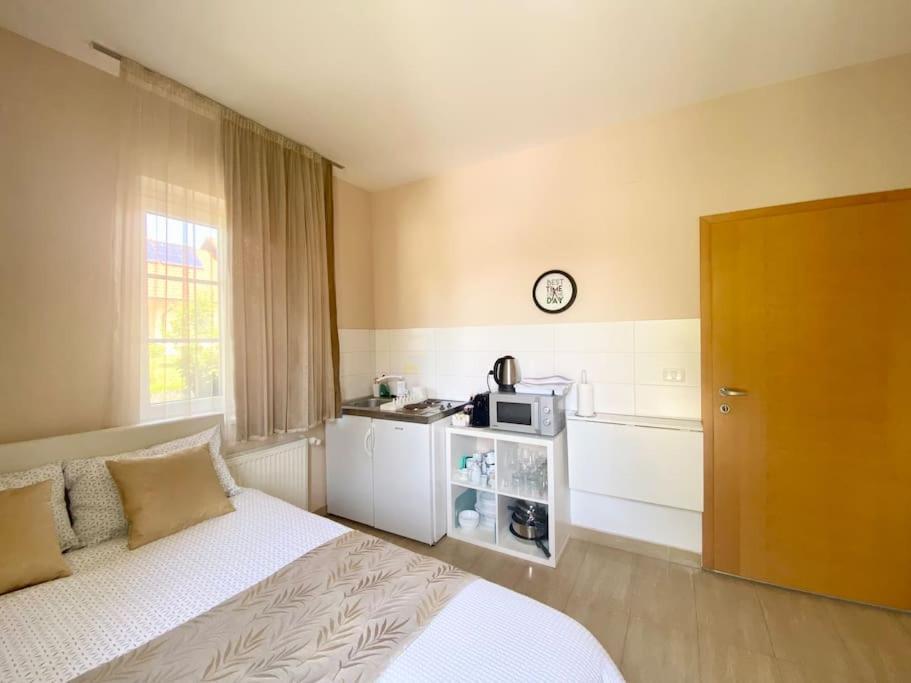 Linden Garden Apartment 포스토이나 외부 사진