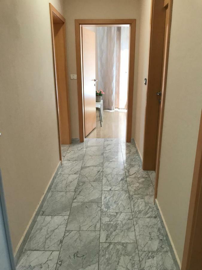 Linden Garden Apartment 포스토이나 외부 사진