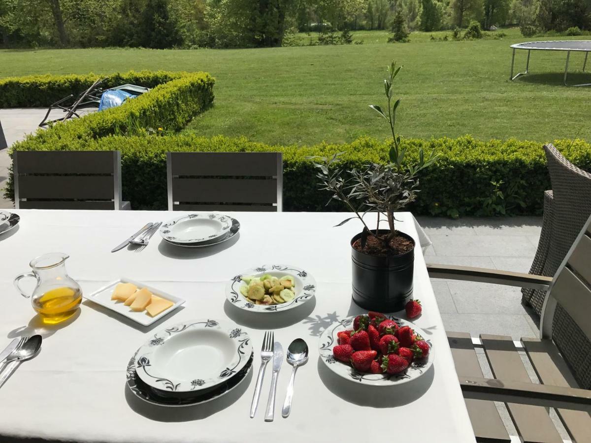 Linden Garden Apartment 포스토이나 외부 사진